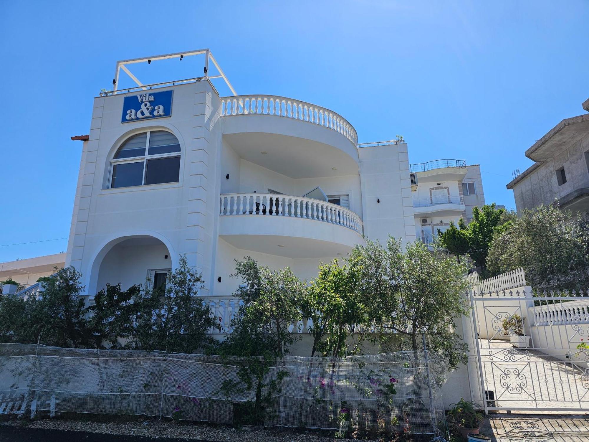 Villa A & A Ksamil Bagian luar foto