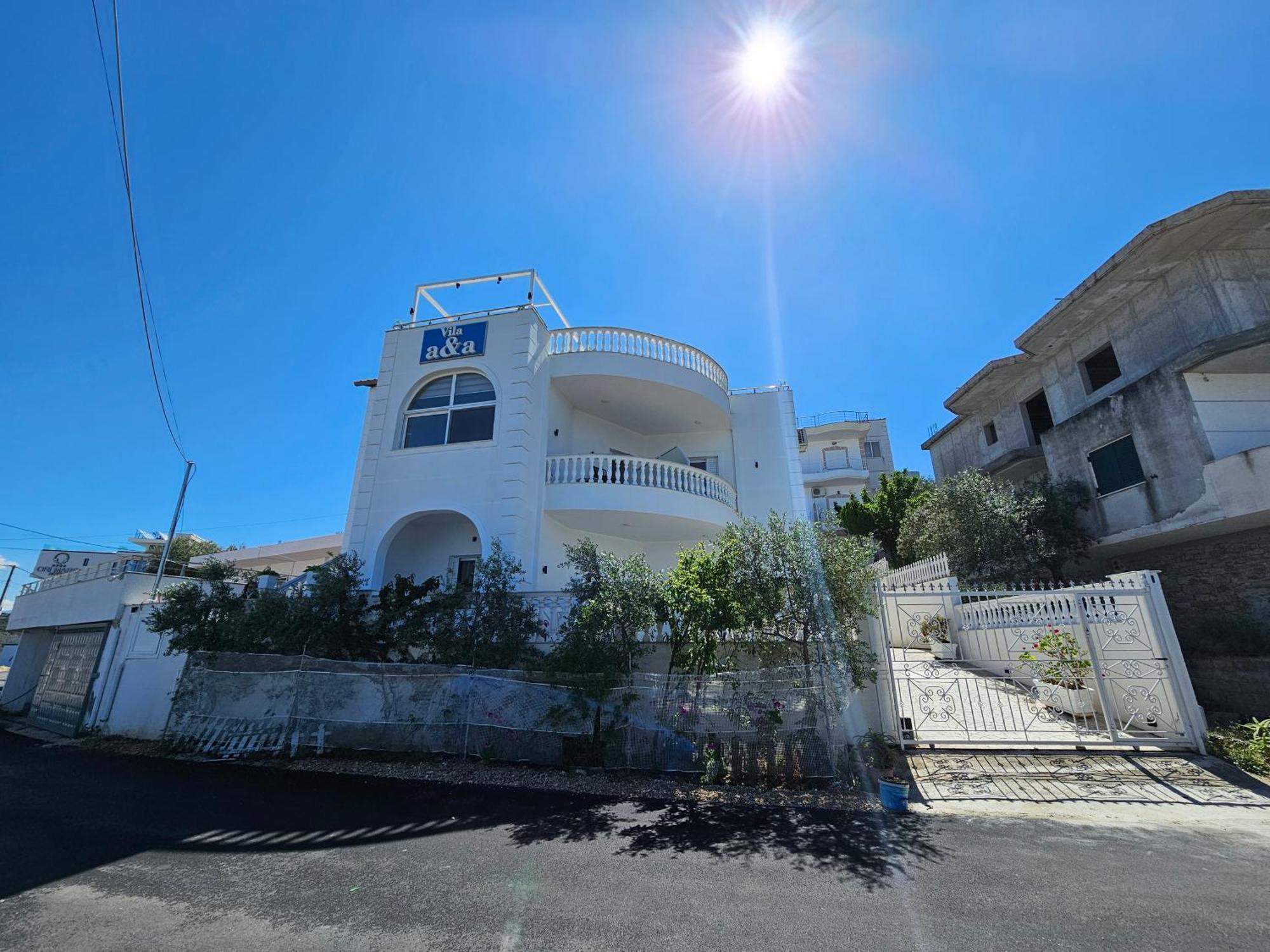 Villa A & A Ksamil Bagian luar foto